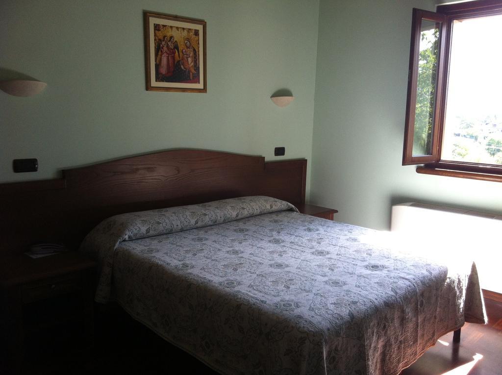 Agriturismo La Cantina Ascoli Piceno megye Szoba fotó
